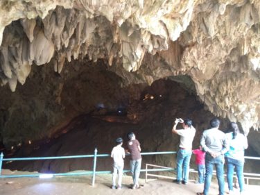 チェンライ【映画「THE CAVE 」の舞台、タムルアン洞窟】サッカー少年が救出された洞窟へ